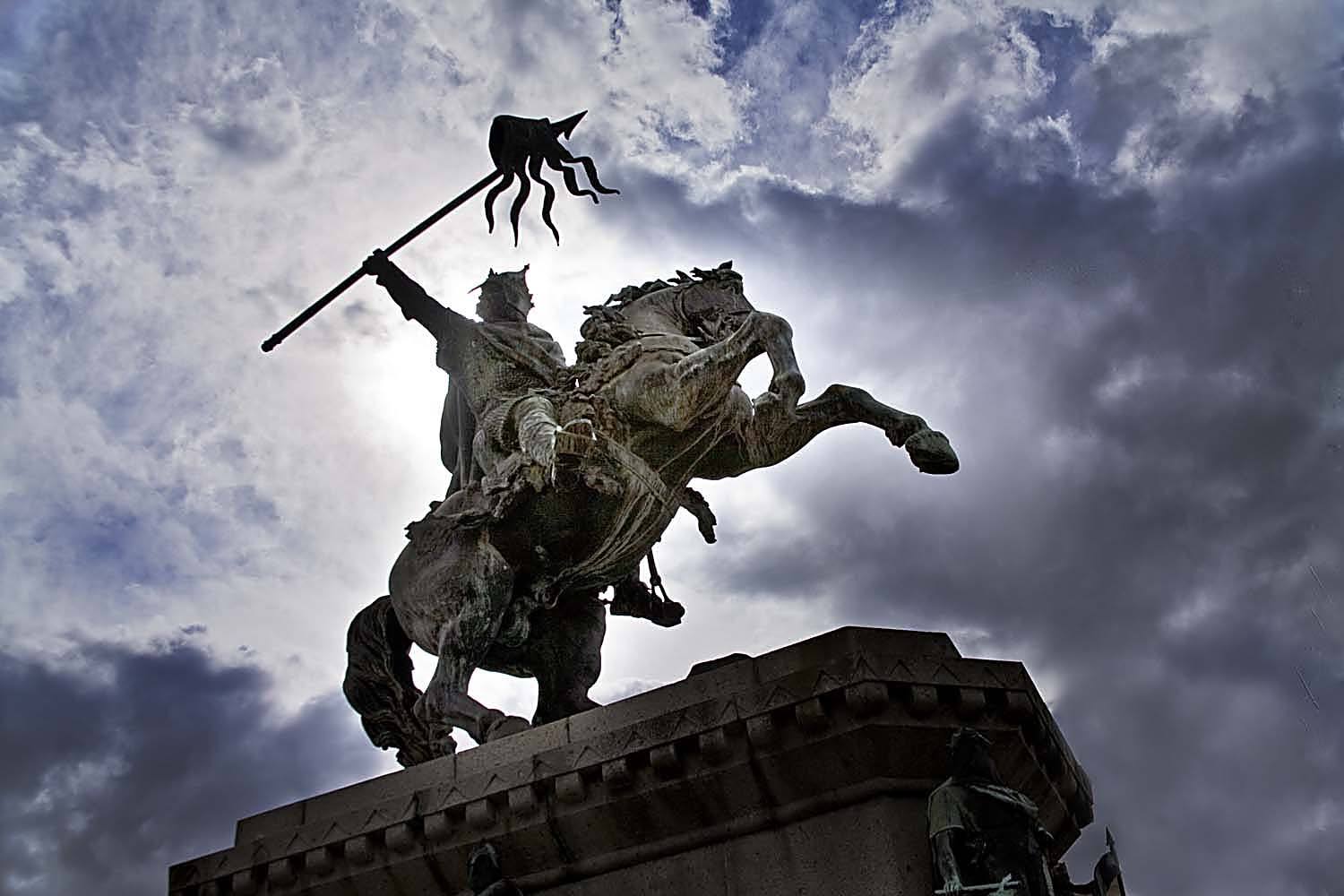 为什么英国还保留着英国皇室呢,英国王室为什么能延续千年