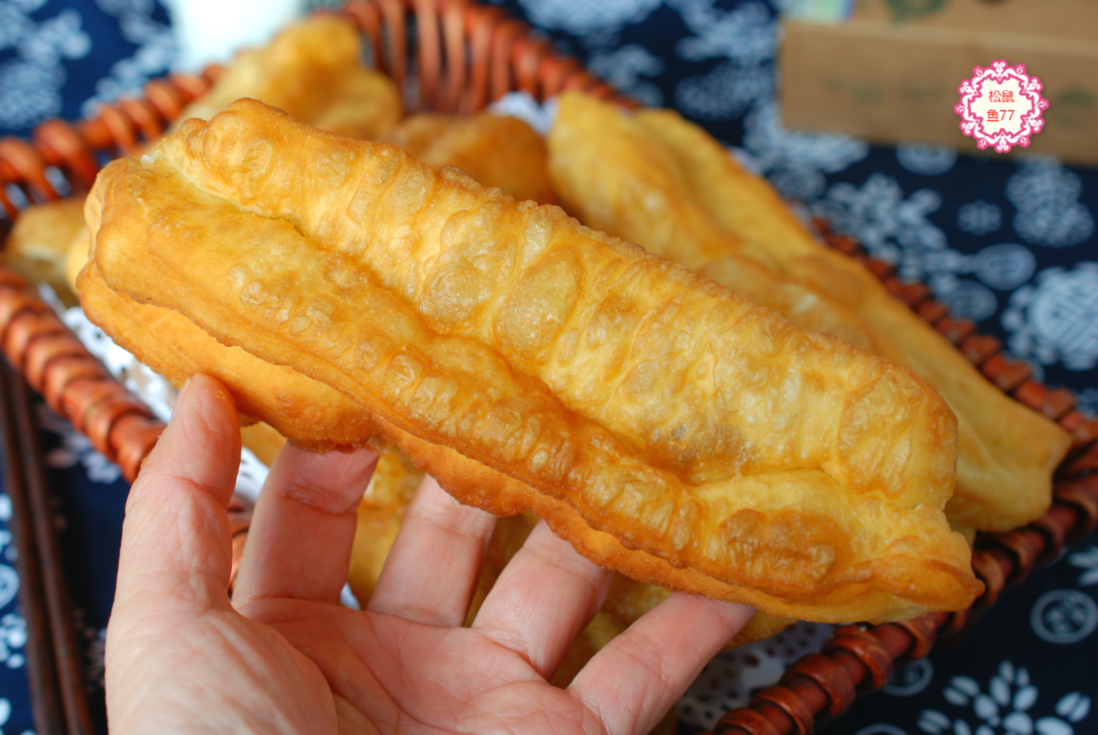 在家炸油条不用泡打粉最快的方法,不要酵母粉和泡打粉炸油条方法