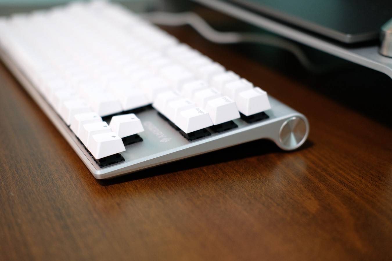 cherry妯辨mx8.0鏈烘閿洏绾㈣酱,cherry閿洏mx8.0浜屾墜