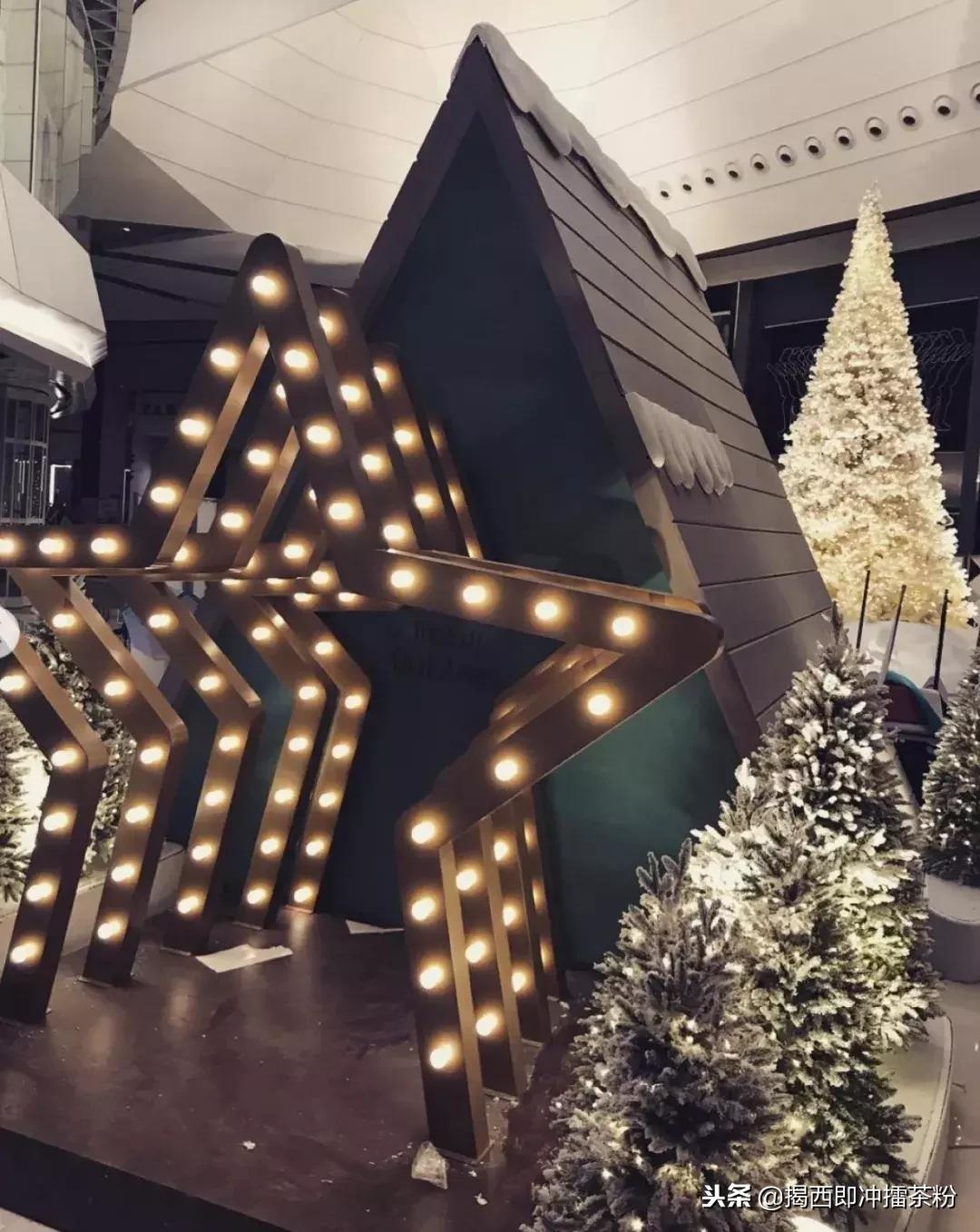 过分美丽！圣诞灯饰点亮香港：泰迪熊、比卡超、布丁狗陪你过圣诞