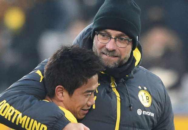 南野拓实是韦世豪的手下败将,韦世豪连轰两脚世界波南野拓实