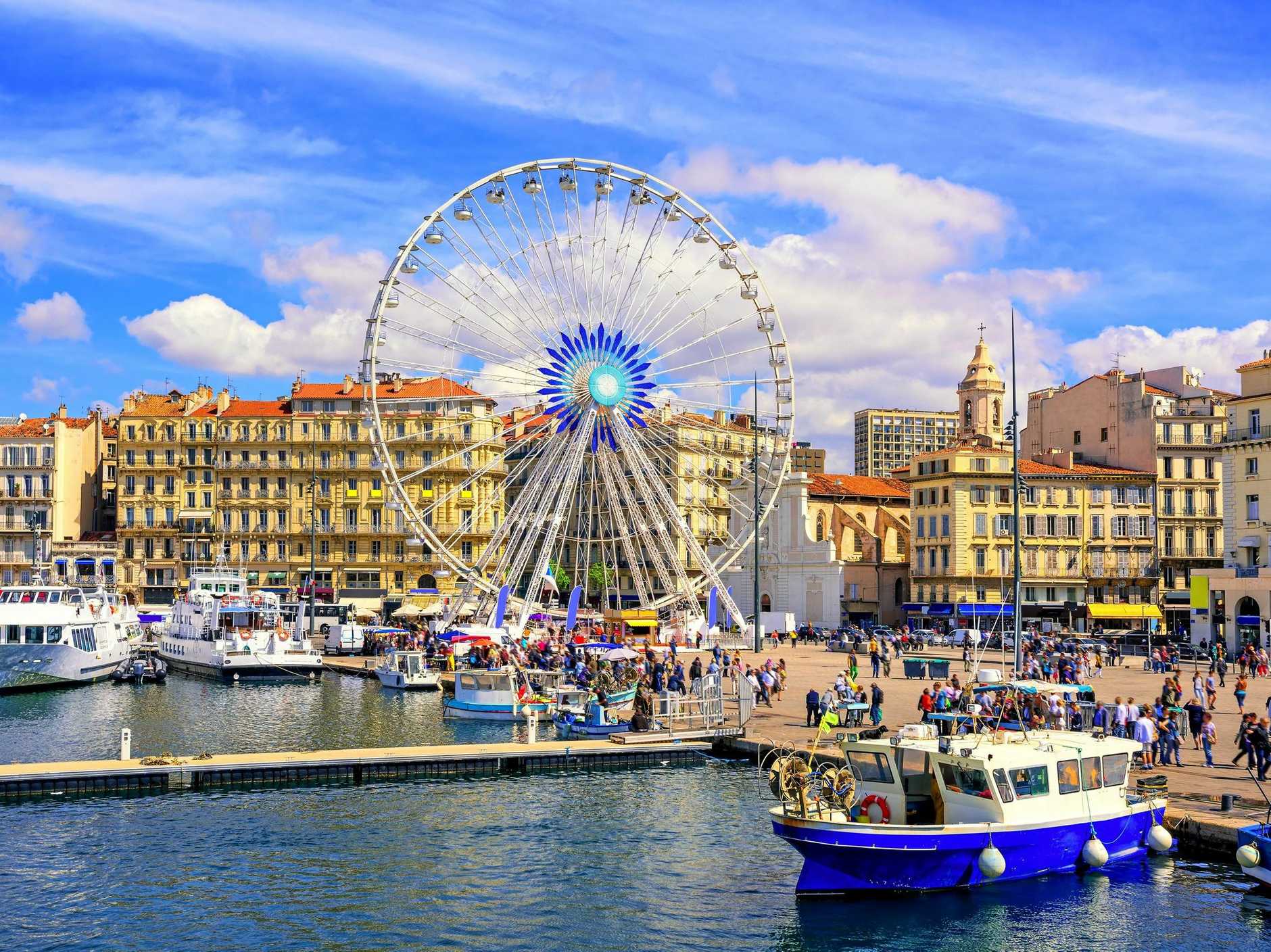 一座以偷窃闻名的城市，却被法国写进*歌国**，它到底有什么魅力？