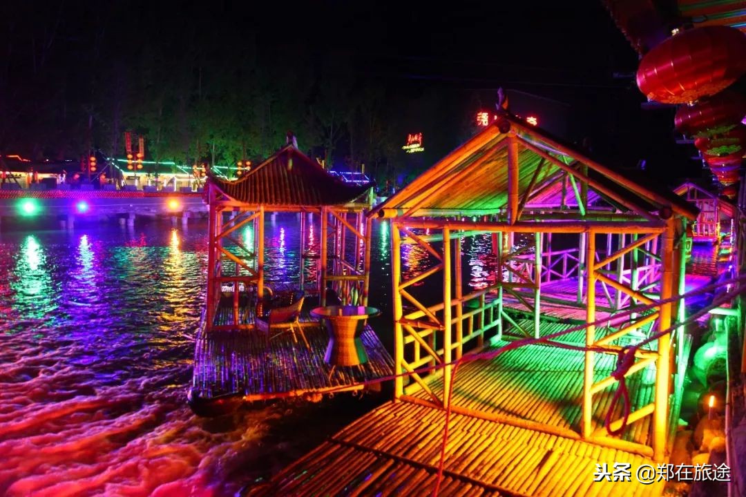 一个很好玩儿的地方「中原雪乡墨子古街」坐着火车穿越童话世界！