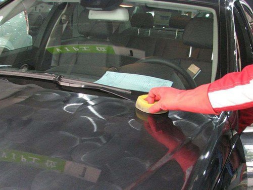 珍珠白的车漆怎么保养才最标准,汽车车漆怎么保养最好的方法