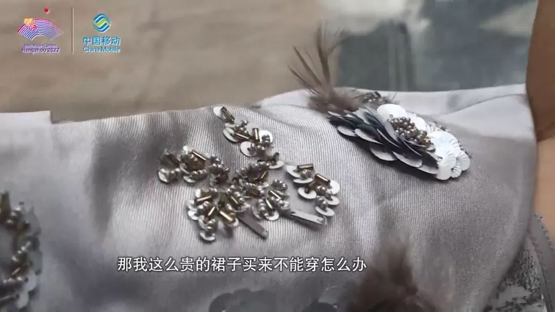 1千多块钱的裙子普通人真不敢买,1万多裙子