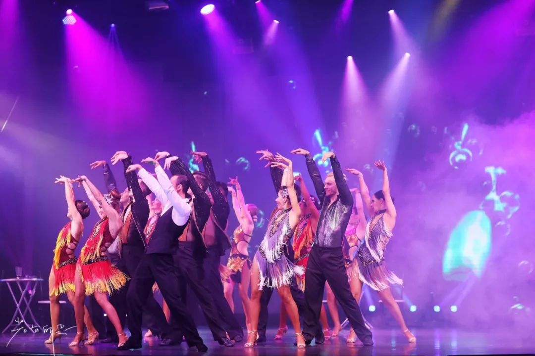 带父母豪华游轮环球旅行,带着父母们出游