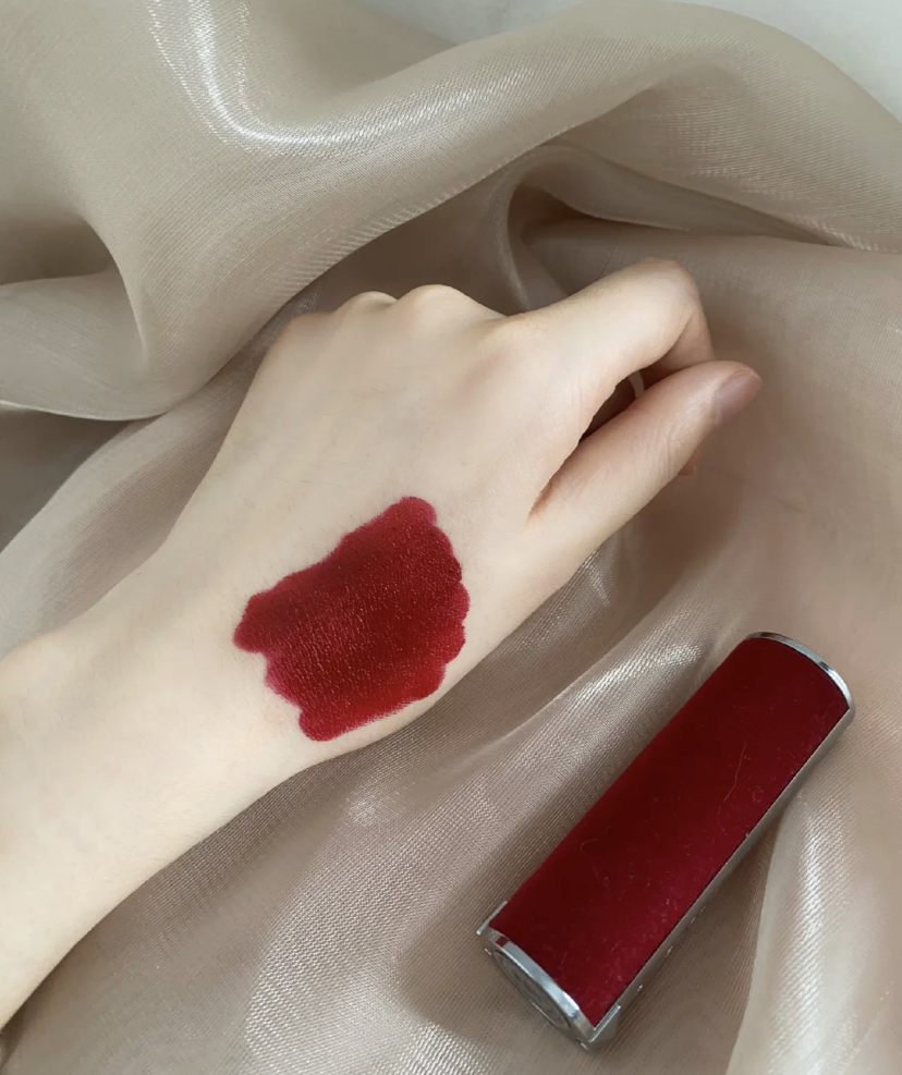 气质女人口红适合什么样的,秋冬显白气质大牌口红