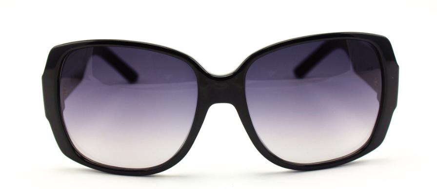 全飞秒手术到底疼不疼,全飞秒近视眼手术危害