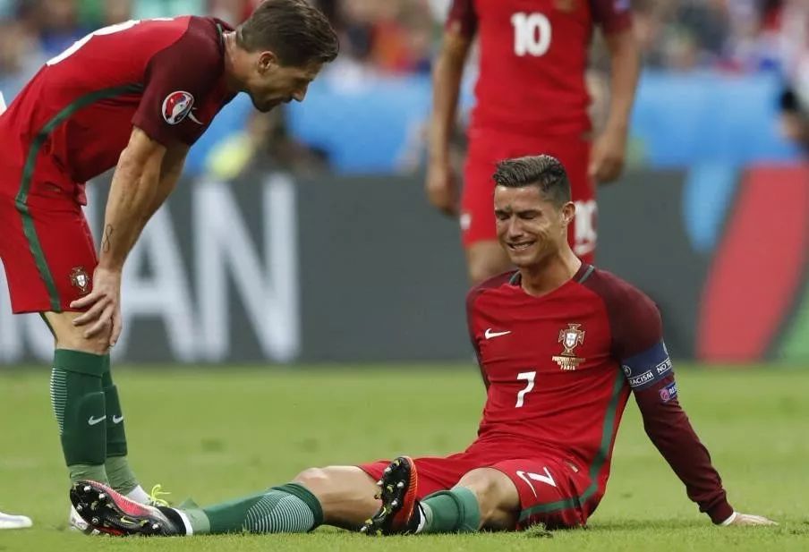 那些属于足球的夏天,足球场的夏天