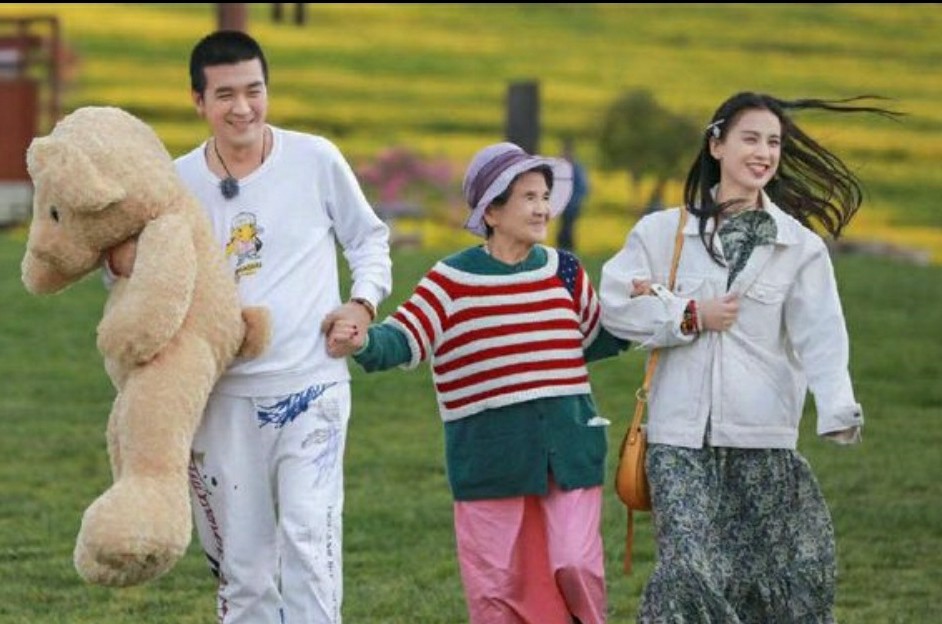 秘籍婆婆,黄圣依对自己婆婆的评价