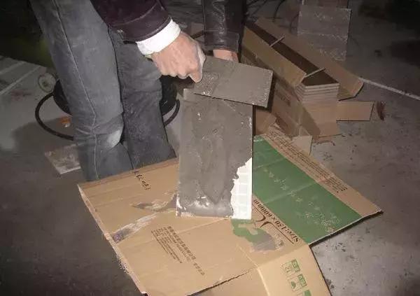 客厅铺木纹砖优缺点,为什么家里不建议铺木纹砖