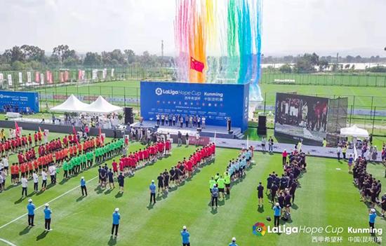 中国赛场又闹笑话!曝巴萨+中超参赛小球员集体腹泻