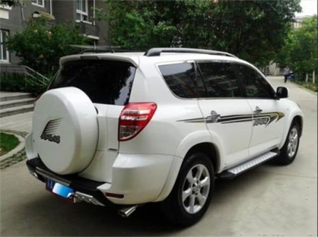 霸道和普拉多哪个值得入手,霸道和普拉多哪个更值得购买