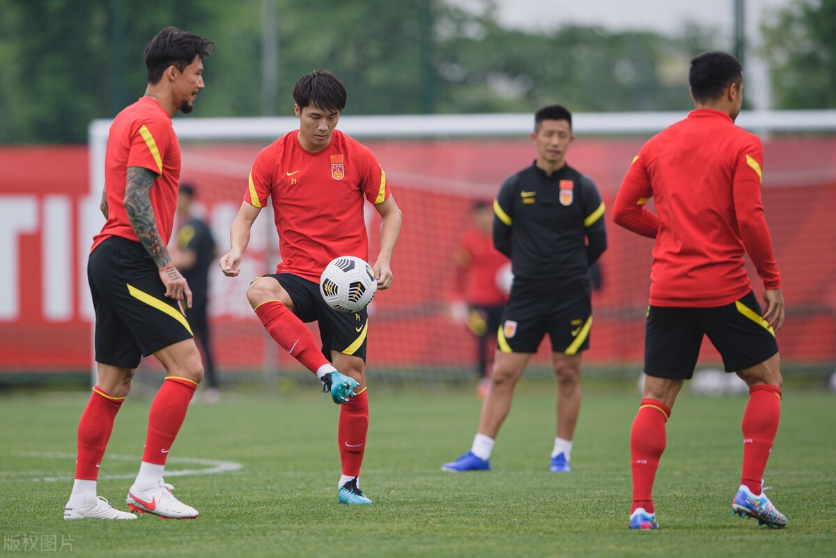 为保家卫国的战士送上新年祝福,为抗疫英雄送暖心祝福