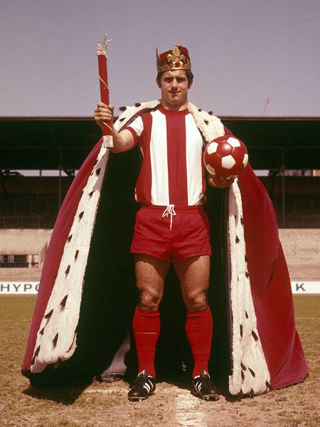 世界足坛十年百大扑救,足坛最难打破的十大纪录