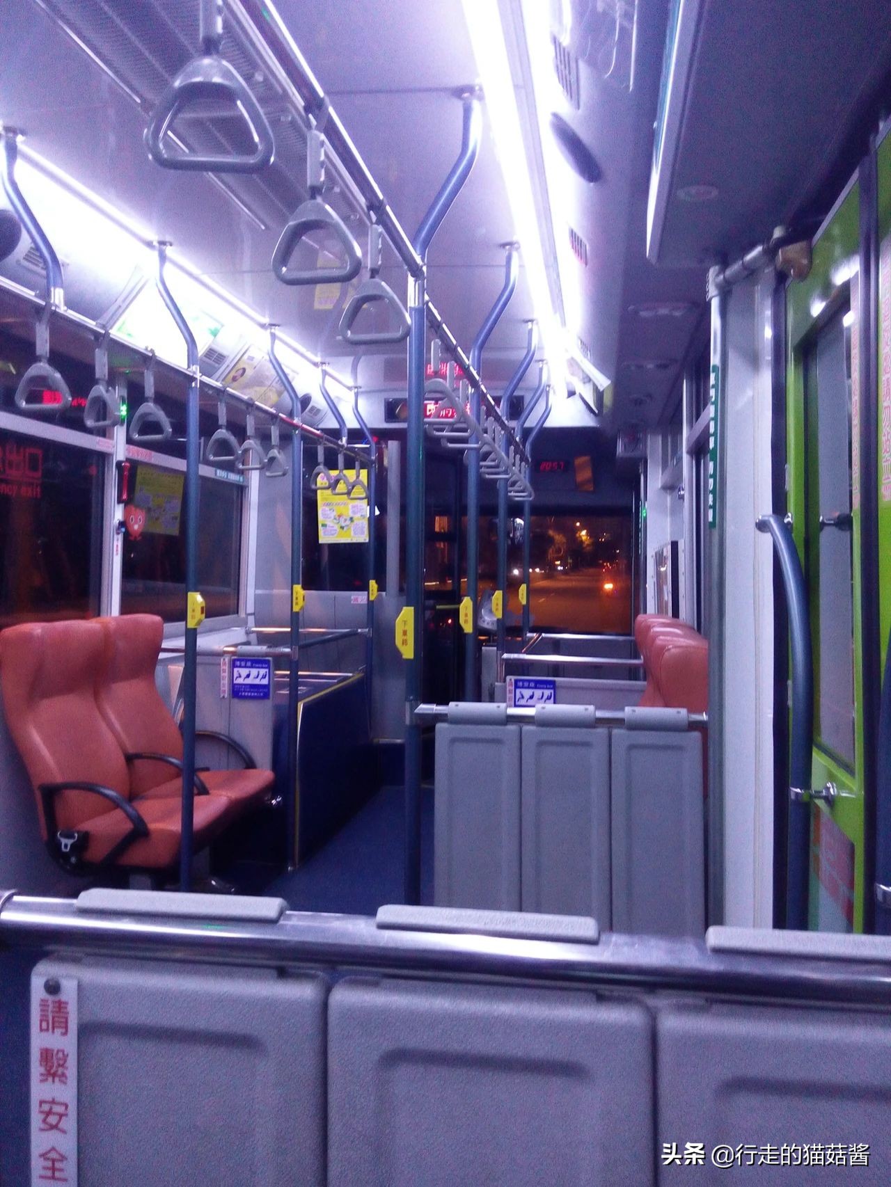 台湾与内地最主要的交通方式,台湾的交通