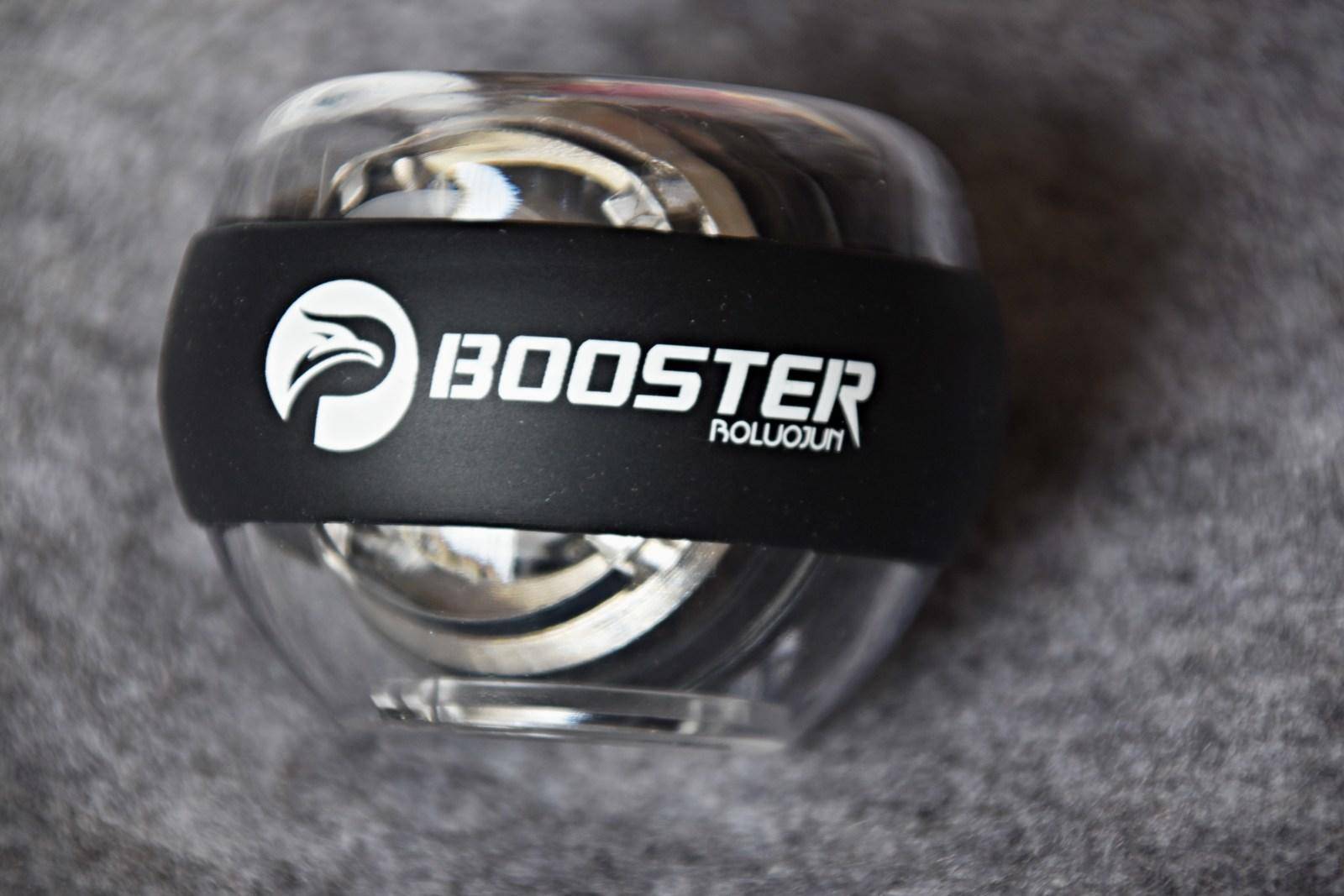 搬砖累了活动一下筋骨,搬砖别忘了运动