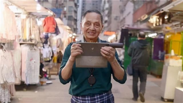 “香港刀王”陈当华:磨一把菜刀千元天价,为何顾客还是抢着买?