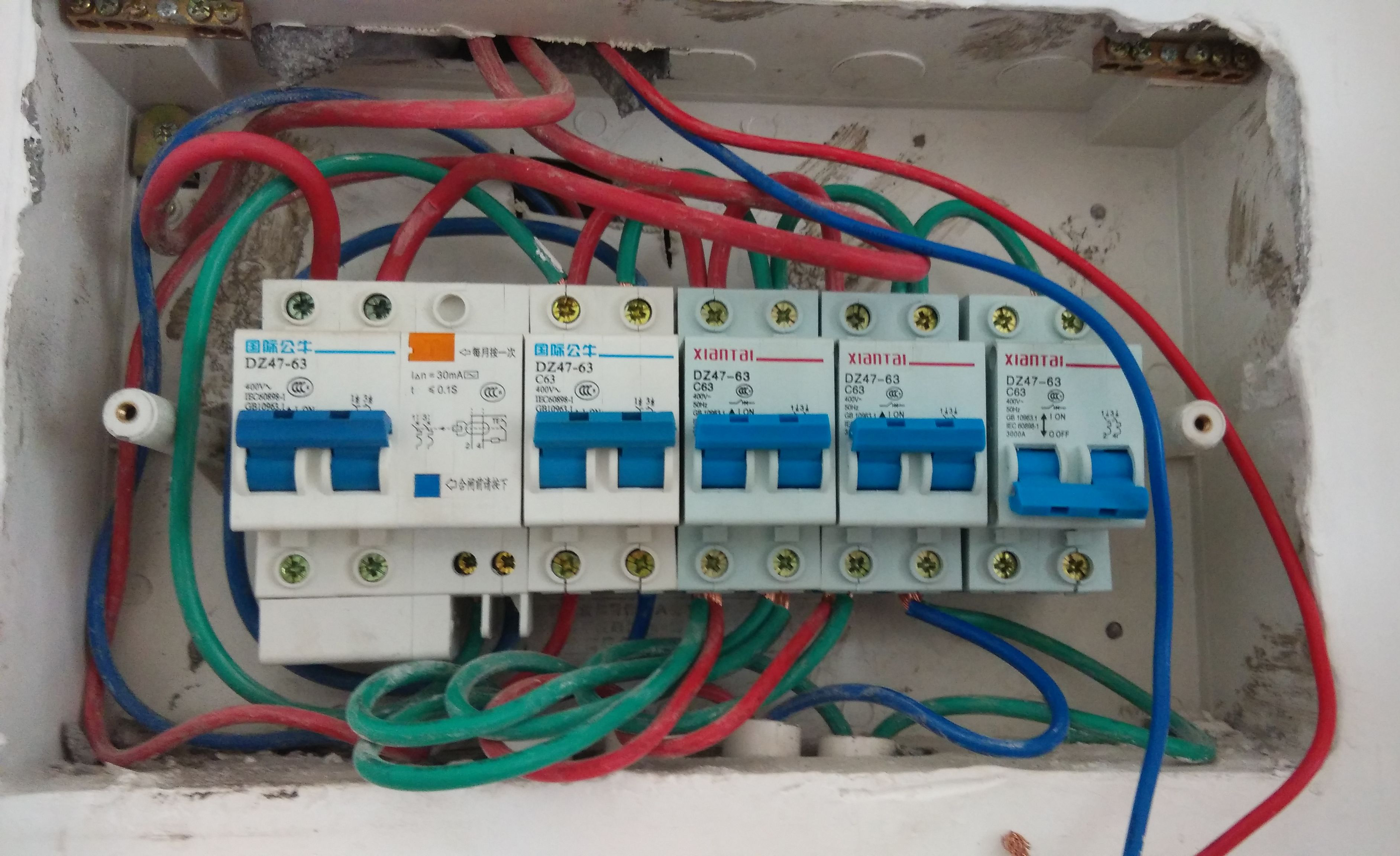 装修电线是硬芯线好还是软芯线好,装修电线用软线还是硬线