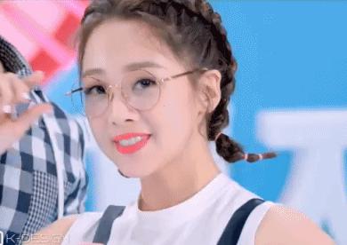 别再披头发了这3款扎发才好看,半披长发怎么扎好看