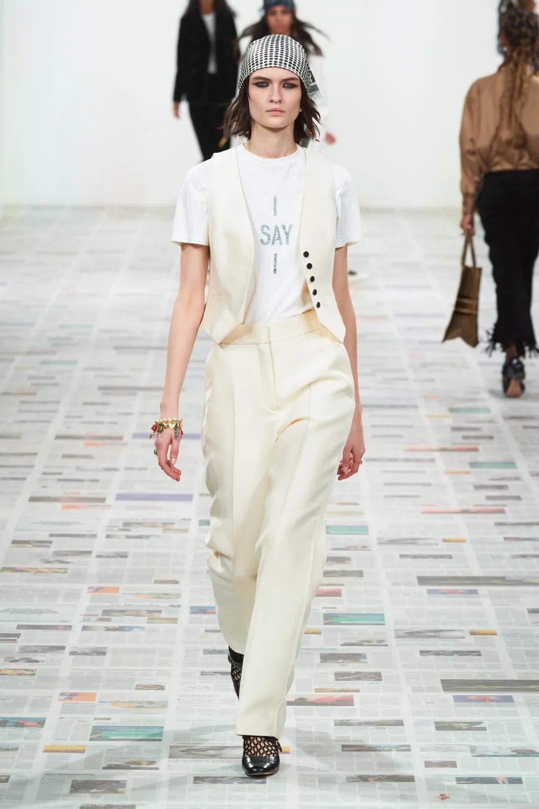 Jennie的马甲原来是学Kate Moss啊