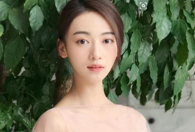 吴谨言俏皮可爱好身材美出新高度,吴谨言变漂亮了