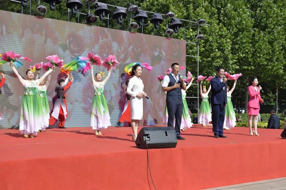 奋斗百年路启航新征程—庆祝中国*产党共**成立100周年文体展演