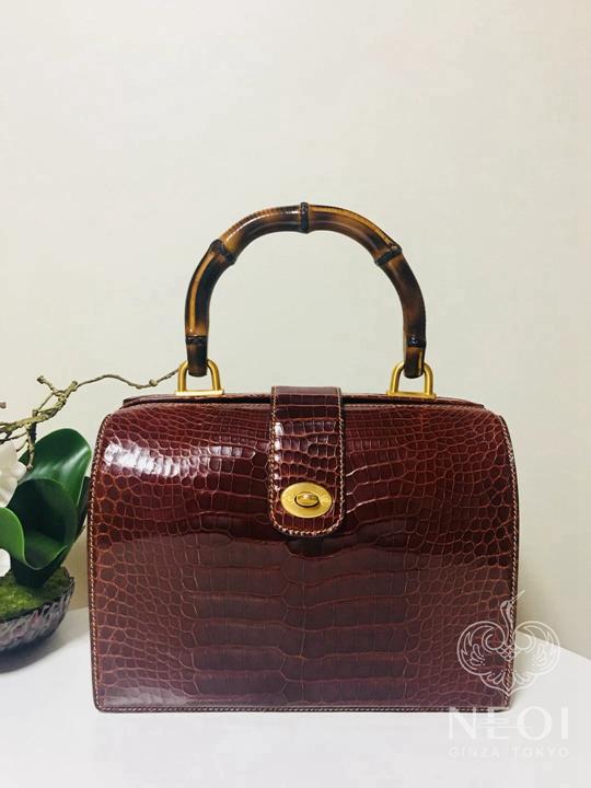 鳄鱼皮包和普通皮包区别,鳄鱼皮包选独皮还是骨皮