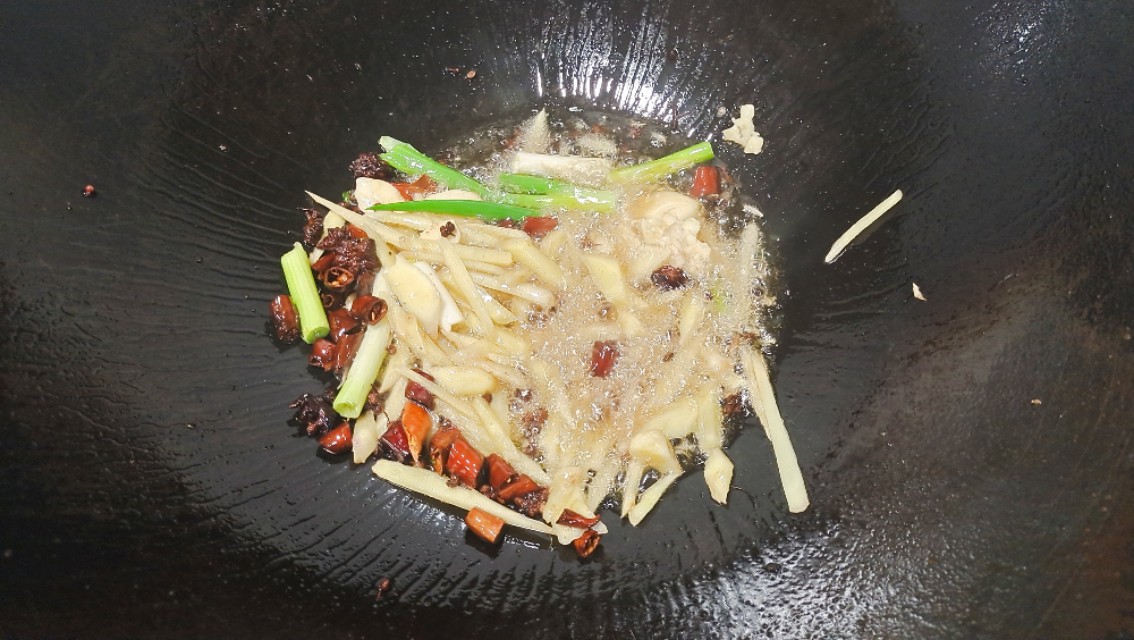 鱼的做法大全草鱼,盘龙草鱼最正宗的做法