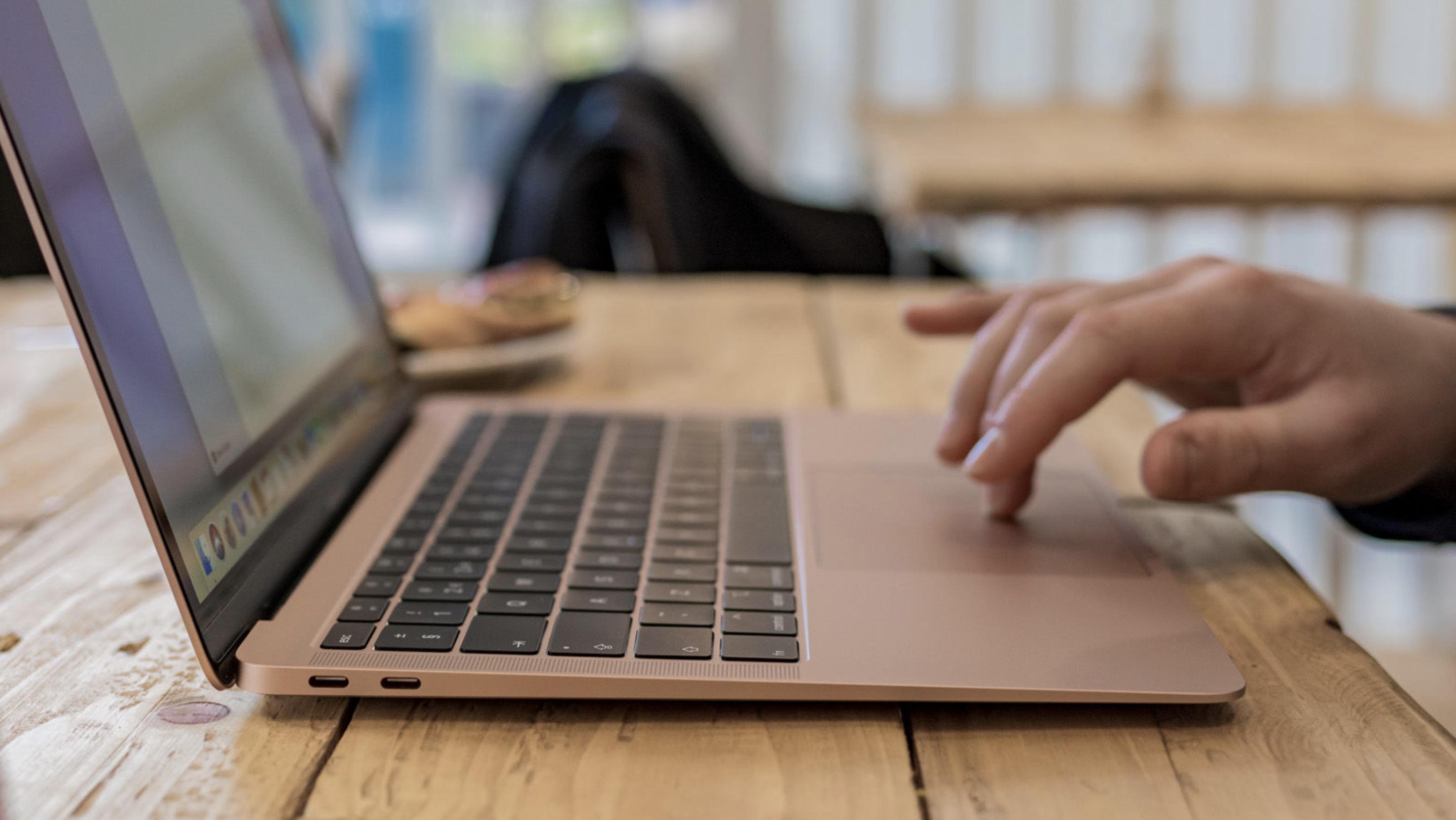 macbookair两款价格有啥区别,macbook对比同价位笔记本