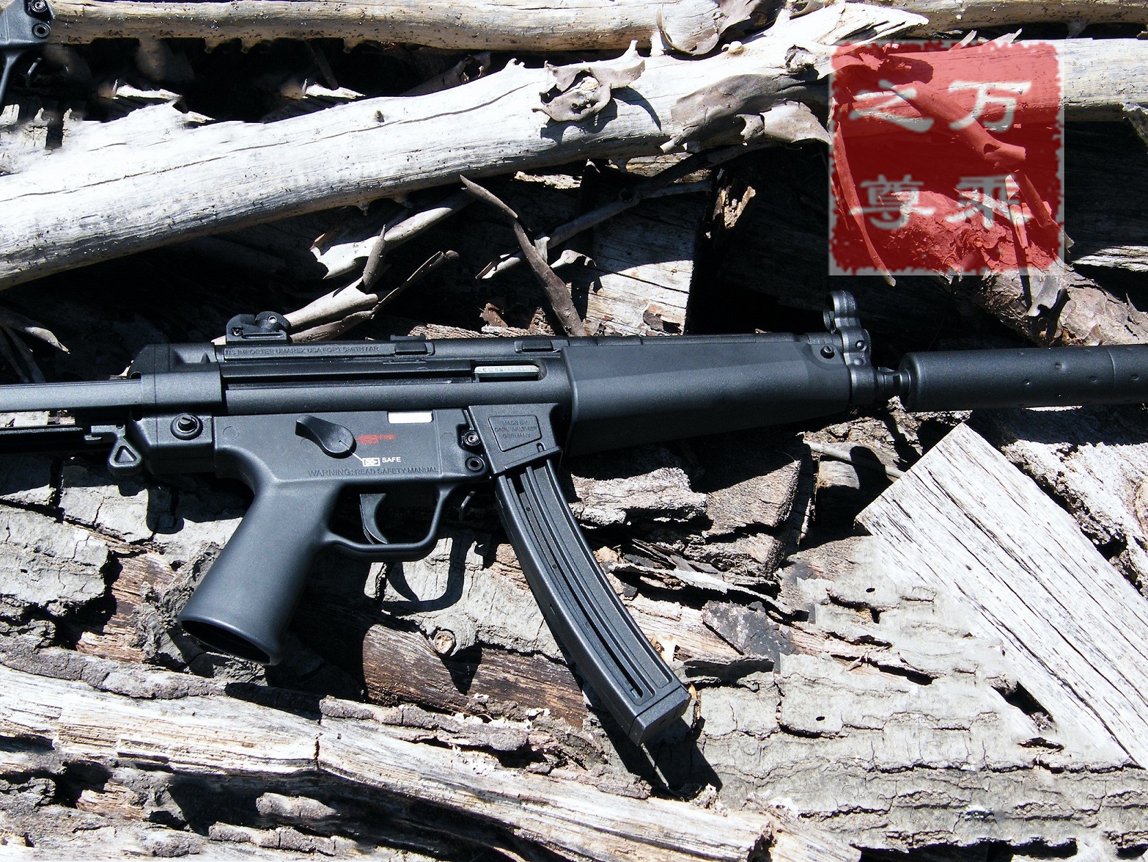 旧版改良冲锋枪,结构简单又特别耐造的冲锋枪