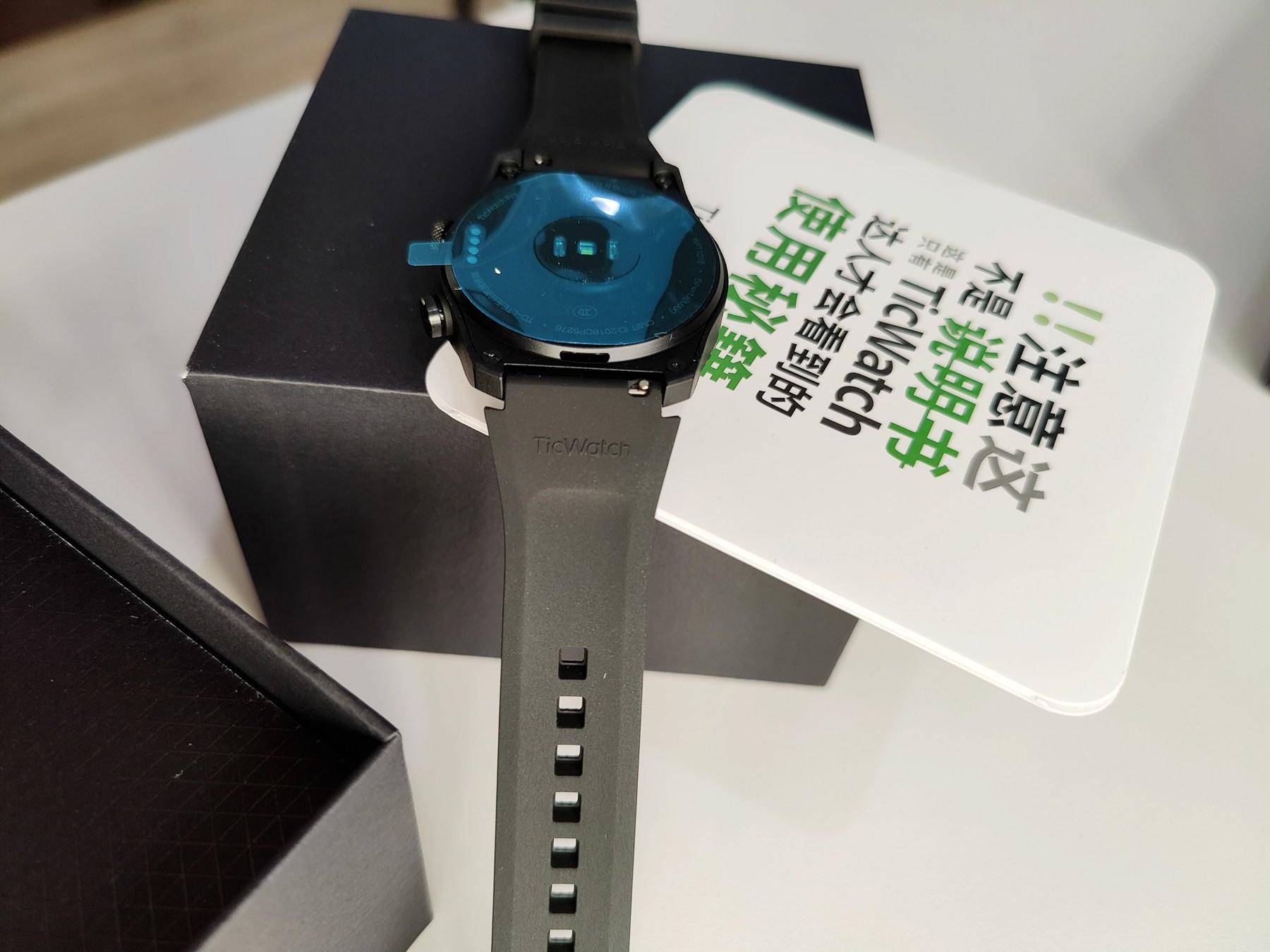 ticwatchpro2020款对比老款,ticwatchpro2021