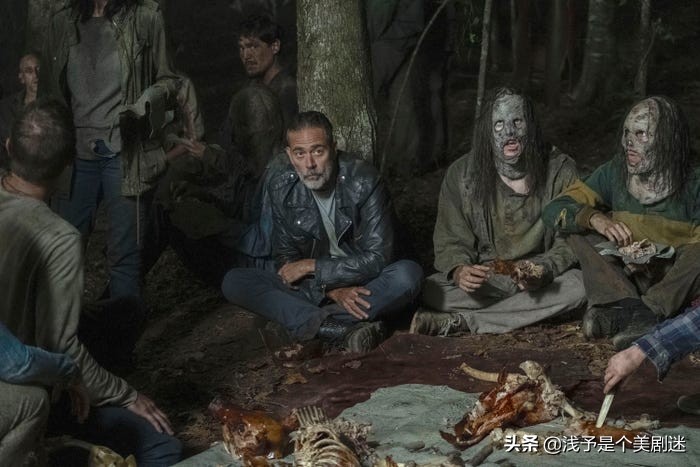 《行尸走肉》：丧尸不吃不喝能活多久？丧尸为什么不会相互攻击？
