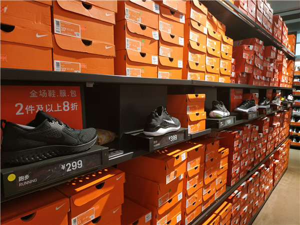 晋江耐克阿迪折扣店,耐克阿迪折扣店的进货渠道在哪儿