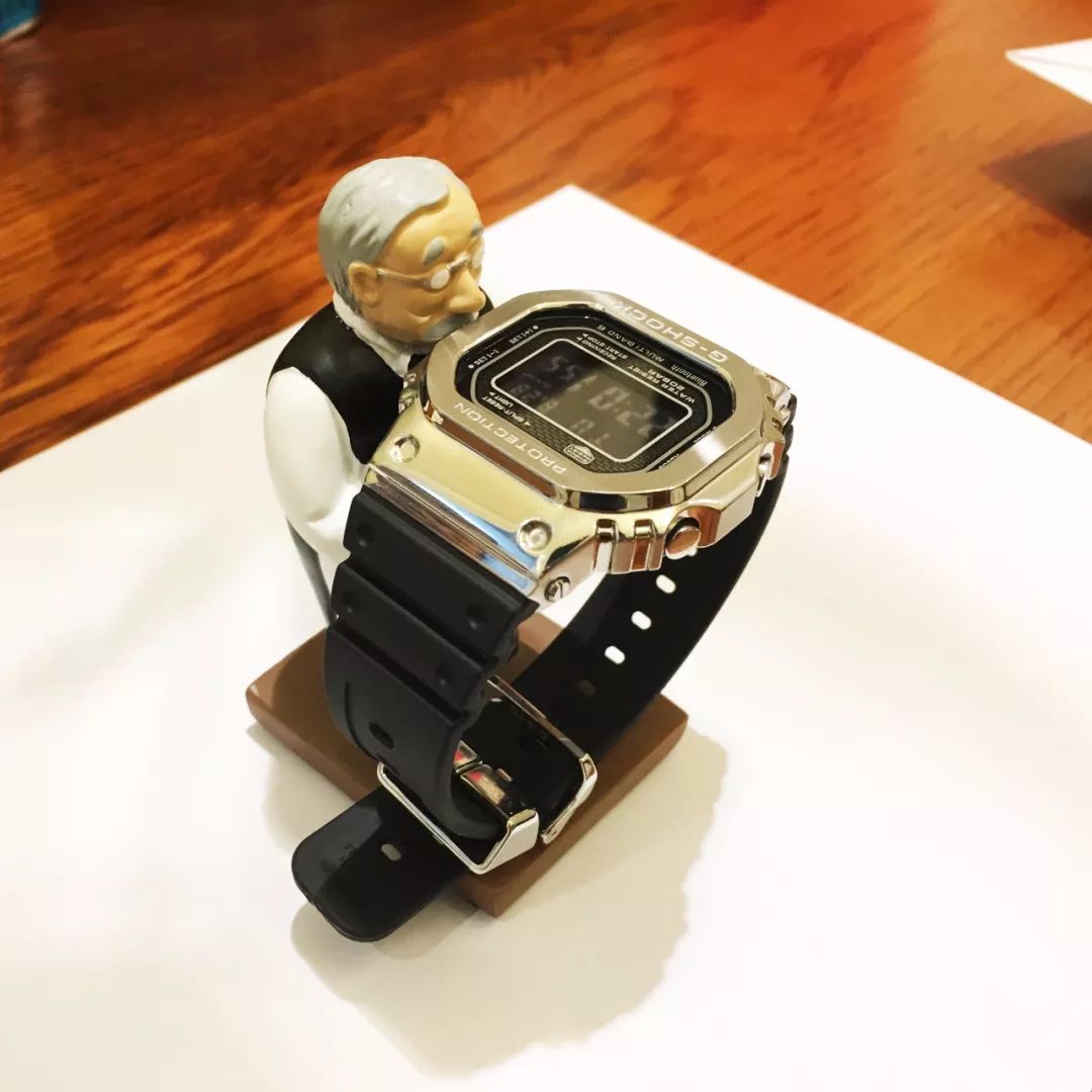 一入表坑深似海，居然有人一年买了24块手表？