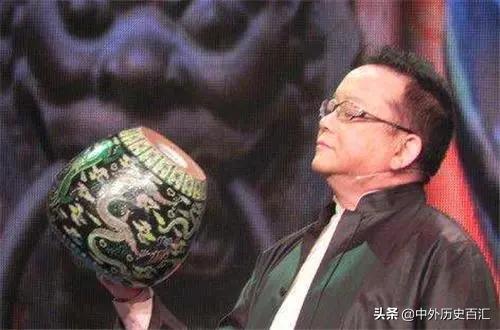 王刚鉴宝误砸1500万全集,王刚砸烂1500万古董后还鉴宝吗