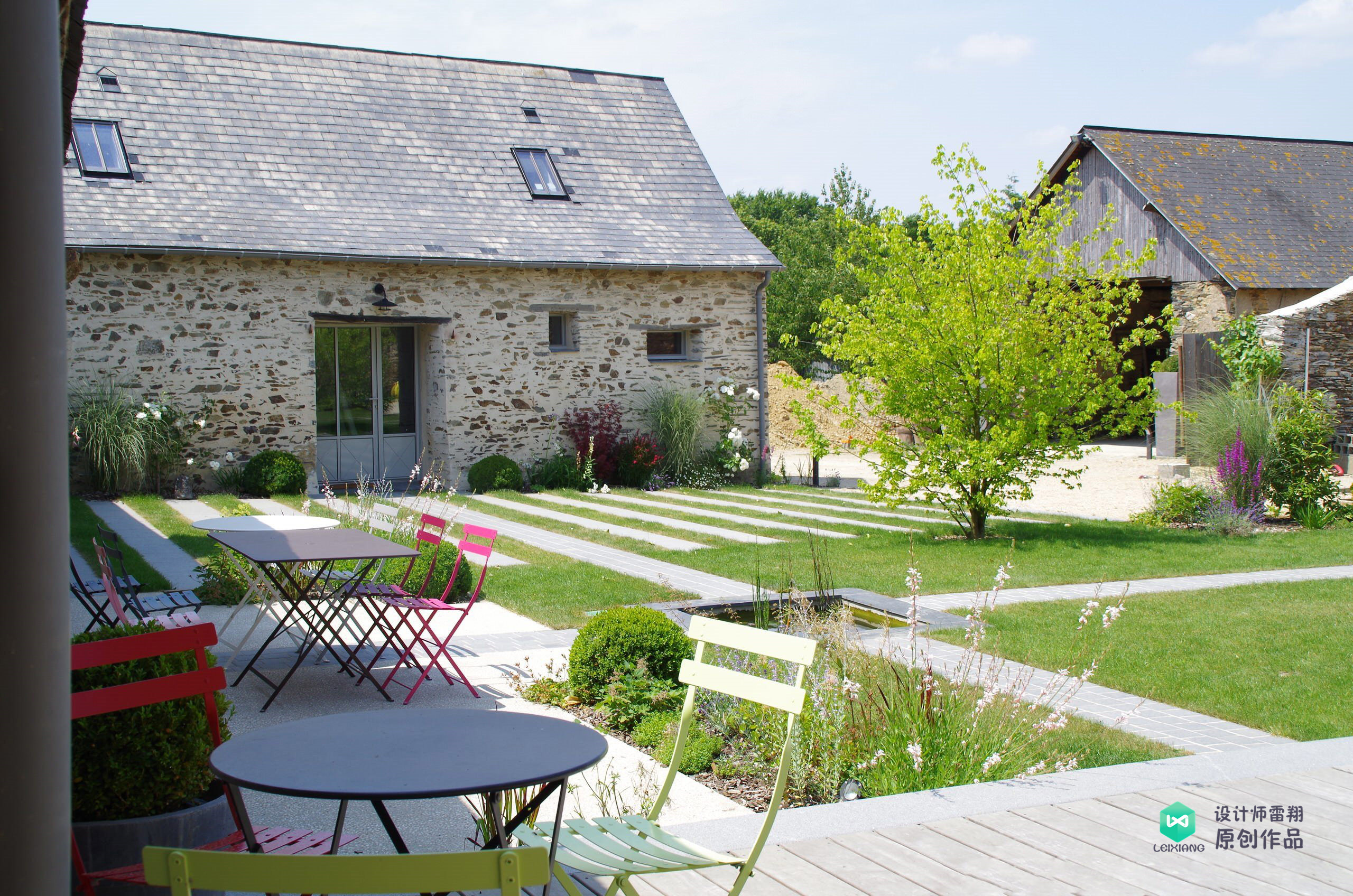 草皮铺设有几种办法,庭院草皮如何铺设