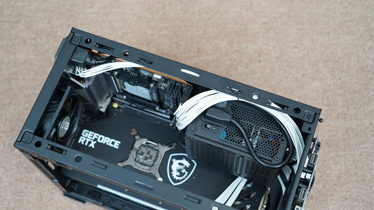 哪个机箱可以装3槽显卡,什么样的显卡适合装itx主机