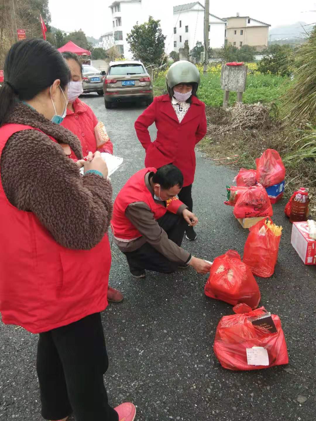 战疫防控志愿服务队,战疫志愿者服务在行动