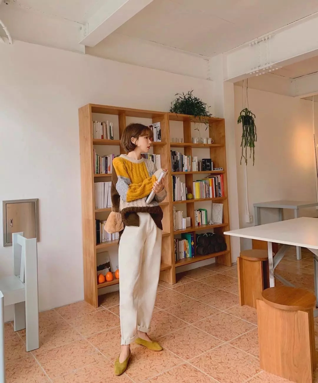 百搭高帮小白鞋法式复古风,奶奶鞋气质百搭小众单鞋