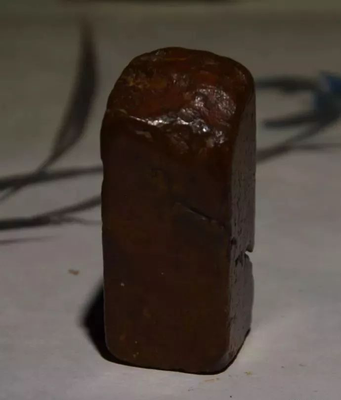 你一定没见过的广应寺坪石，样子俨然如古玉