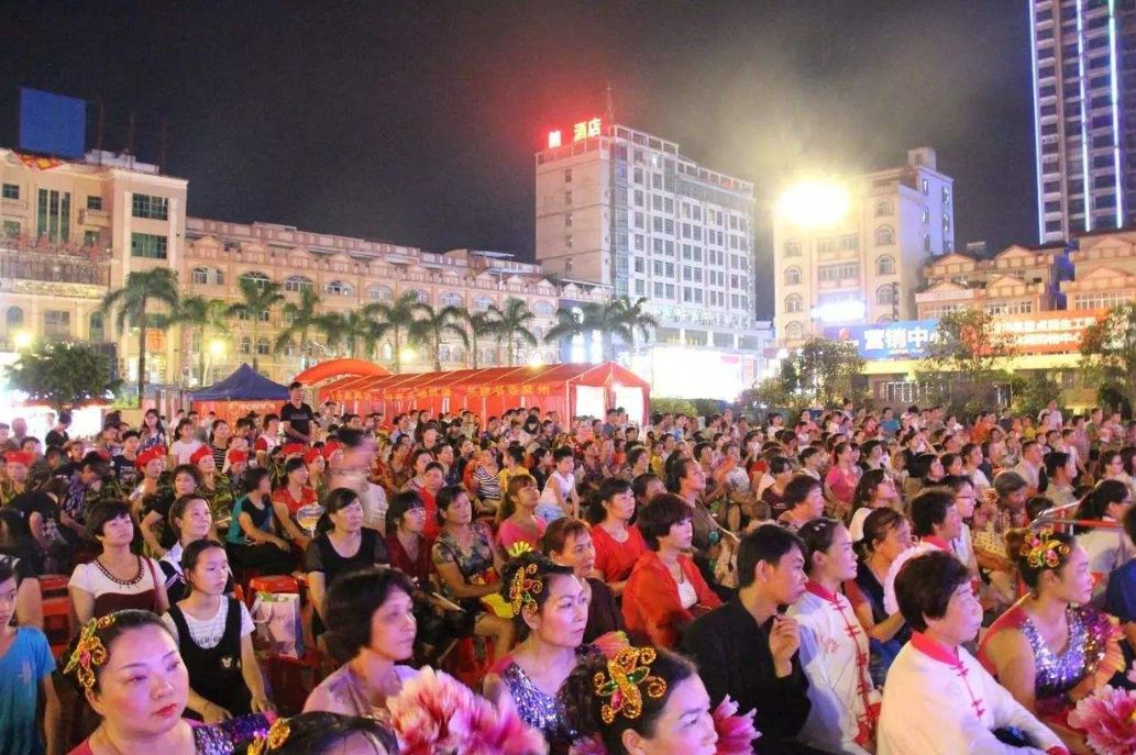 平南中心购物广场,平南县中心购物广场