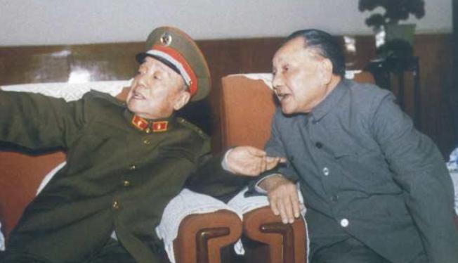 1985年百万大裁军，铁道兵领导不服，*小平邓**回应：头头不通调头头