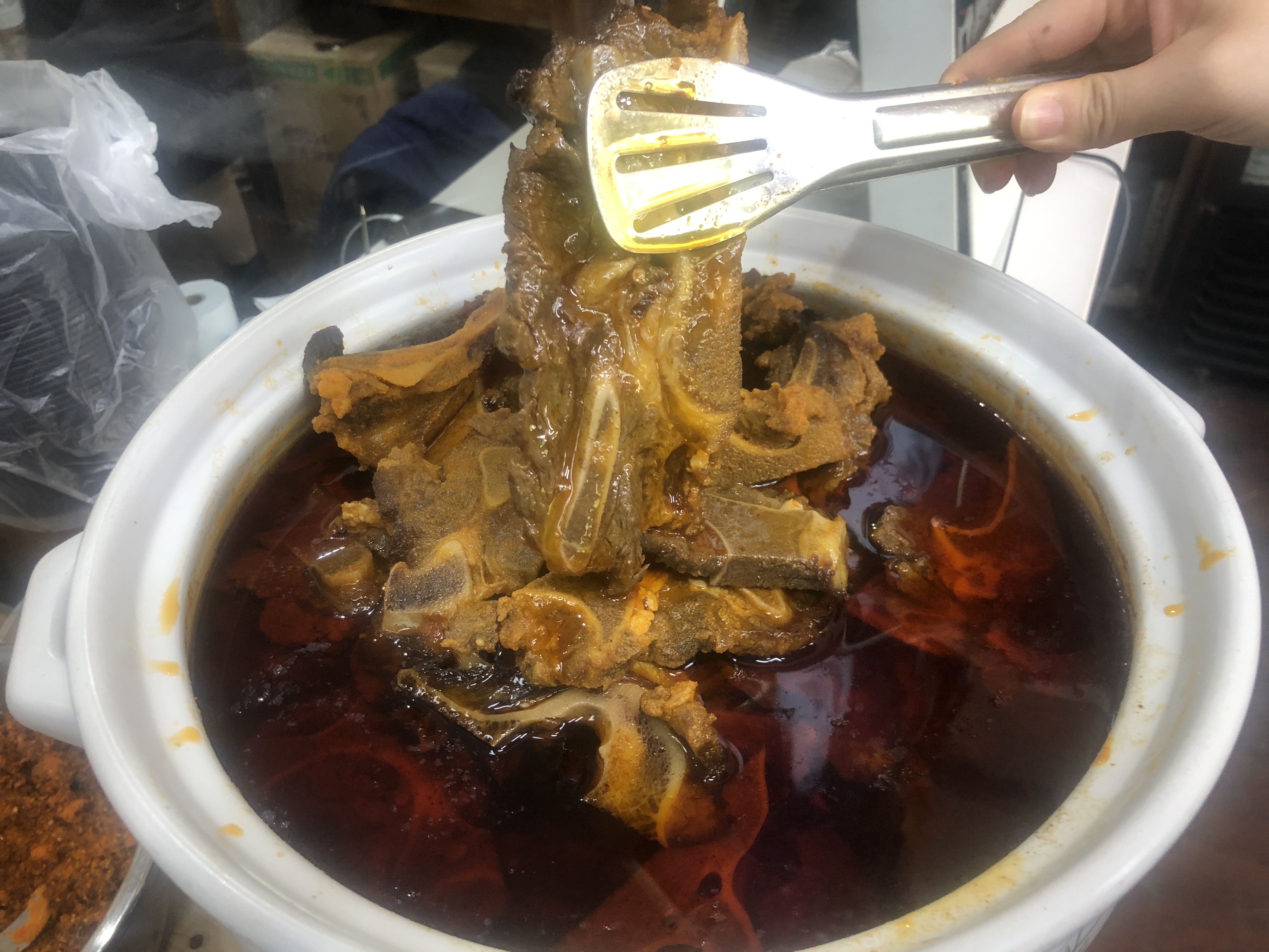 开家牛肉汤店月入5万,一年开牛肉汤店200家