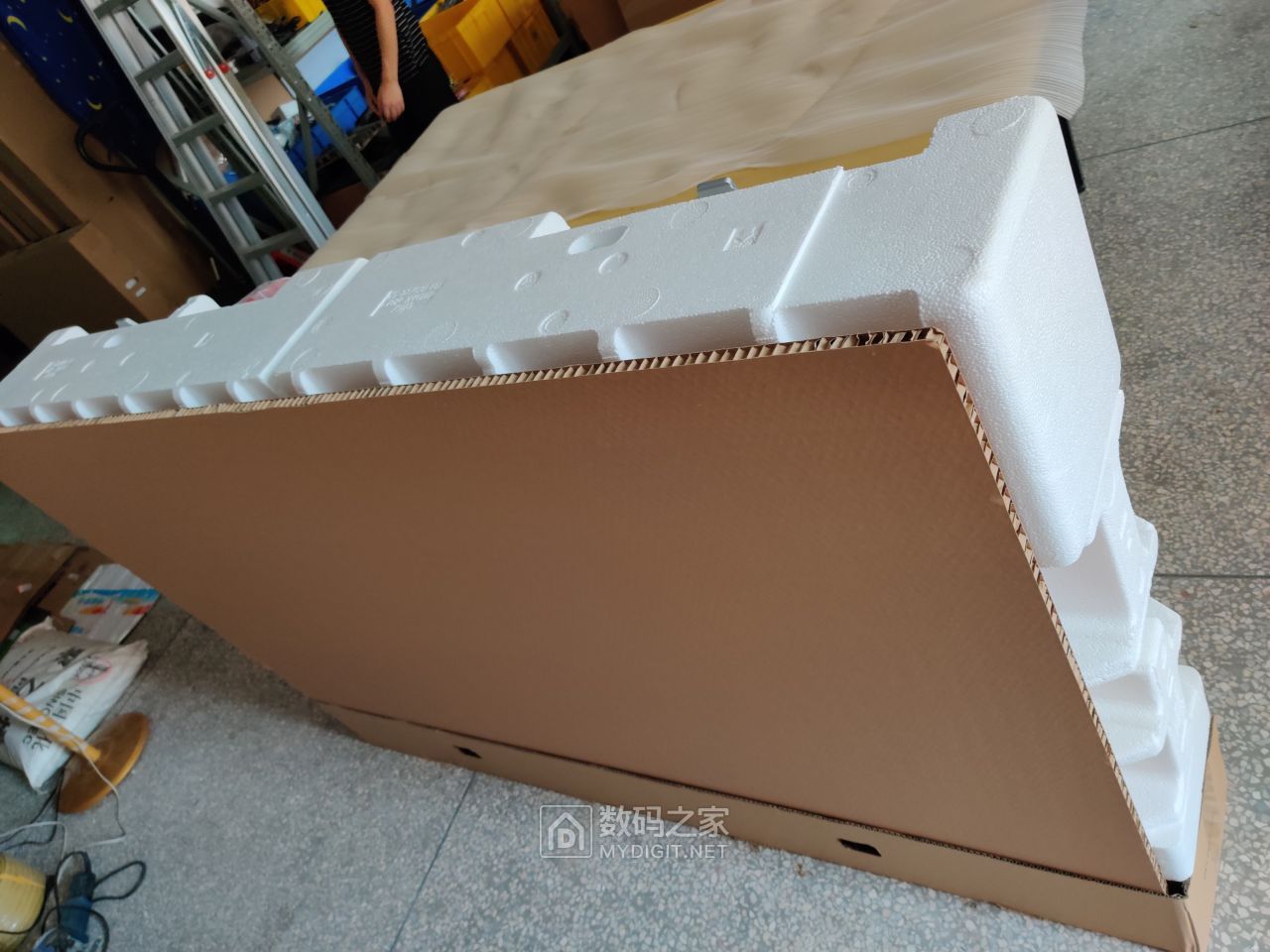 万元左右tcl85寸电视,tcl55寸全面屏电视评测