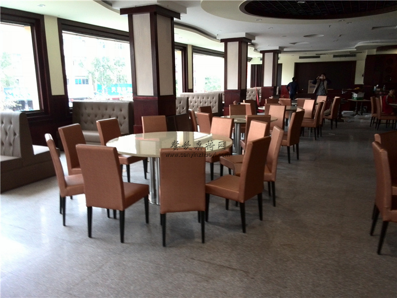 餐馆桌椅选购,小餐厅餐桌椅摆放