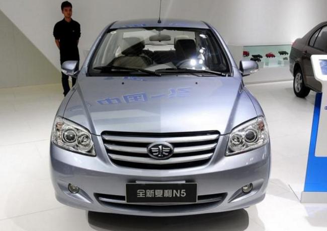 生在好时代也没用！一汽夏利更名中国铁物，国民神车一去不返