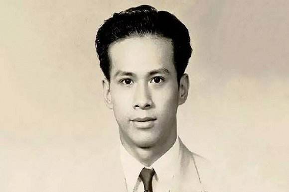 李嘉诚是如何成为首富的？新加坡总理：他低买高卖，毫无社会贡献