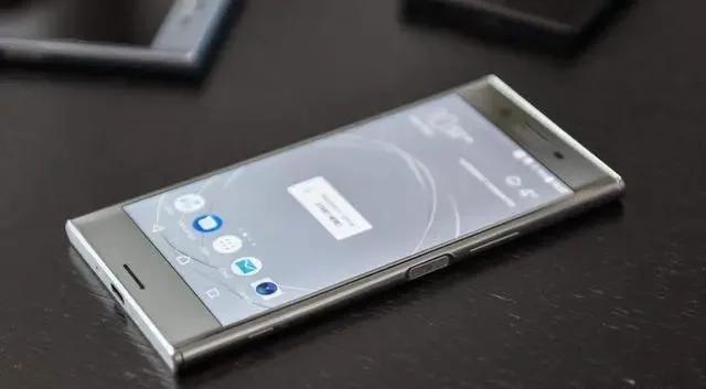 为什么日本生产的手机那么便宜,日本产和中国产的手机哪个好