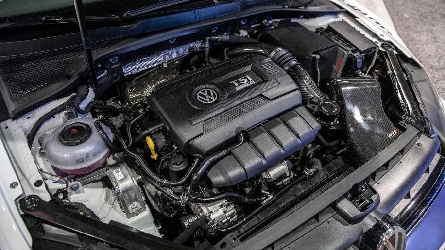 王牌竞速新车大众高尔夫,6万多的高功率高尔夫